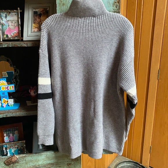 Cozy Oversized Tunic Sweater ❄️ - Picture 6 of 8